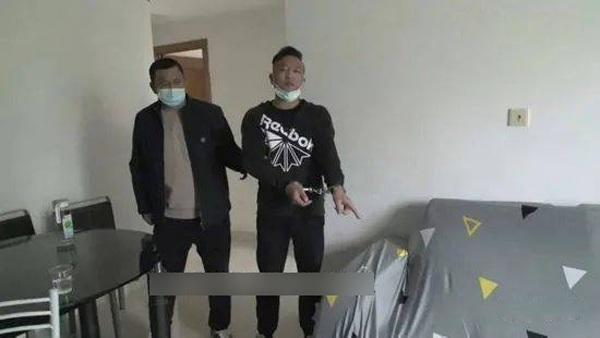 Đến trông hộ nhà bạn 2 tuần, người đàn ông hãi hùng khi nhìn xuống gầm giường - 4