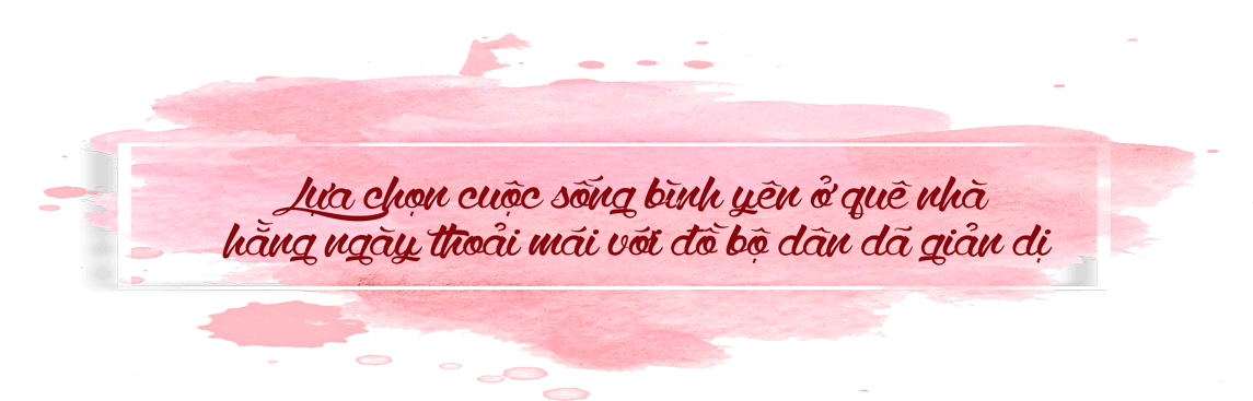 Sao Biến Đổi: Nữ hoàng cảnh nóng che thân chỉ bằng mảnh vải giờ thích đồ bộ thôn quê - 12