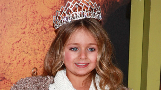 Crowned Miss America Child, 15-year-old girl is now rich, goddess beauty - 4