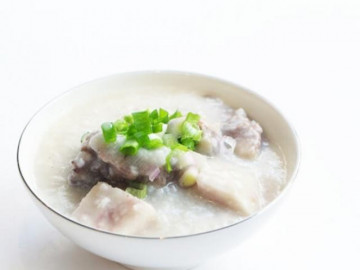 4 cách nấu cháo khoai môn cho bé đúng chuẩn