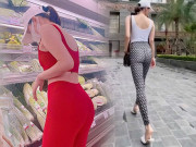 Thời trang - Lệ Quyên bê nguyên bộ đồ dễ bị "kỳ thị" đi mua rau: Gợi cảm bất chấp mọi góc máy