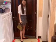 Clip Eva - “Âm mưu” sau hành động lãng mạn của chồng khiến dân mạng “cười ngất”