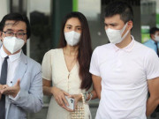 Tin tức - Thủy Tiên đi sao kê phá vỡ kỷ lục số người xem livestream cùng lúc, vượt đại gia Phương Hằng