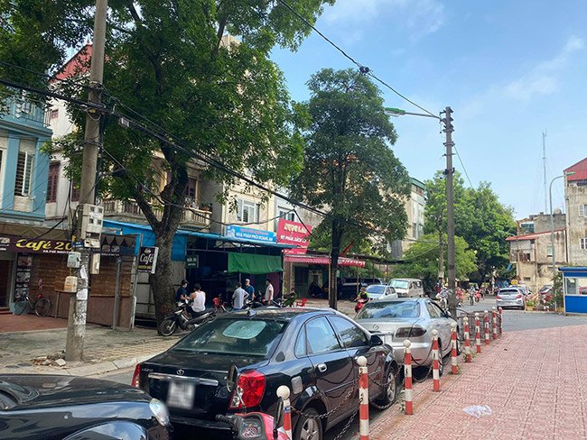 Khu vực nhà của nạn nhân ở ngõ 323 đường Xuân Đỉnh