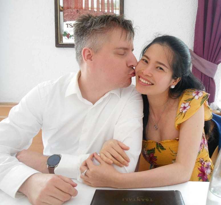 9X Quảng Bình mang bầu được chồng Đức cưng chiều, sinh xong sợ không dám gần chồng - 1