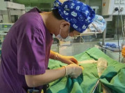 Bà bầu - Con gái chào đời luôn tỏa hương thơm, bố "cưng nựng" gọi Hàm Hương, ai ngờ mắc bệnh hiếm