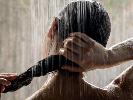 Ăn no xong không nên vội đi tắm ngay