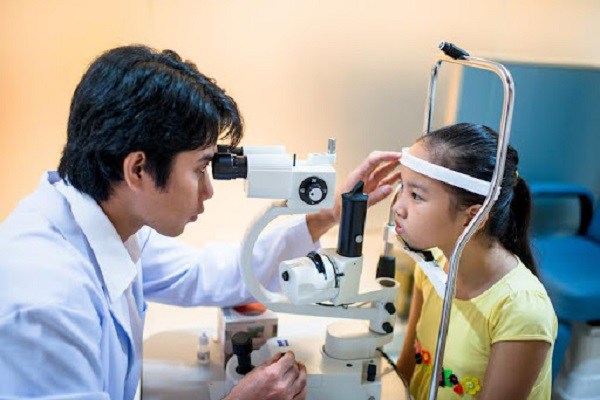 Sau mỗi đợt giãn cách số trre đi khám vì gặp vấn đề thị lực gia tăng hơn bình thường.
