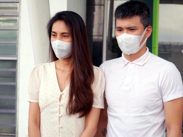 Đại gia Phương Hằng nói Thủy Tiên tạm khóa báo có, tiền treo lơ lửng: Dân ngân hàng lý giải