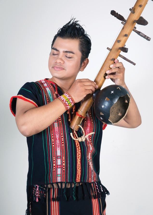 Ca sĩ Y Jang Tuyn - chàng amp;#34;Đam Sanamp;#34; của núi rừng Tây Nguyên ra đi vì COVID-19 - 2