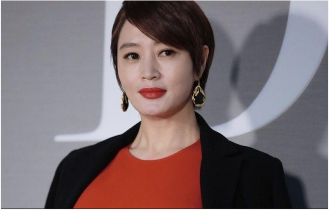 Kim Hye Soo là chị đại quyền lực của Kbiz.