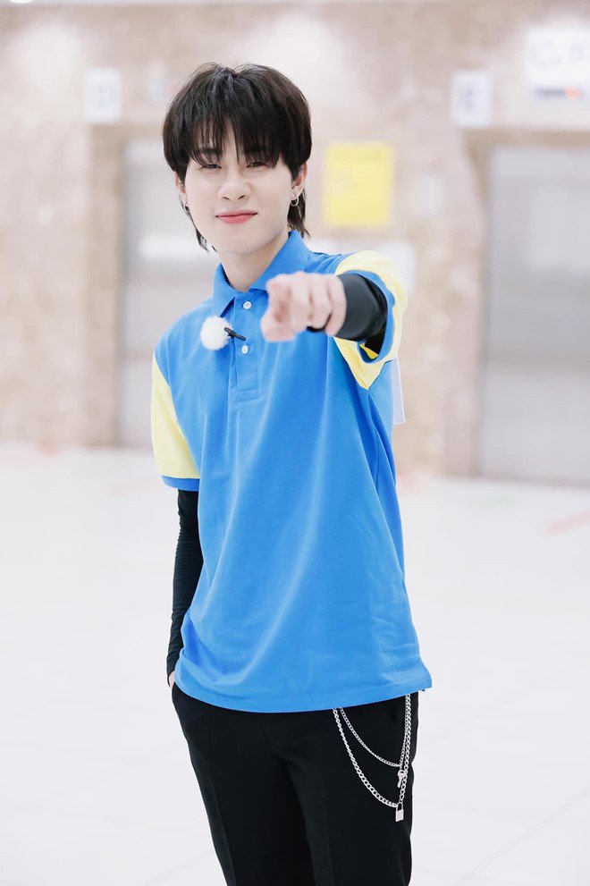 Trên mạng, Jack được nhiều fan yêu thích không chỉ giọng hát mà còn với ngoại hình thư sinh, da trắng, mắt một mí.