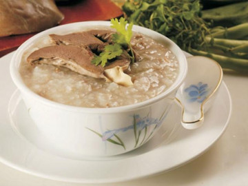 Bật mí 3 cách nấu cháo cật heo cho bé thơm ngon, không bị ngán