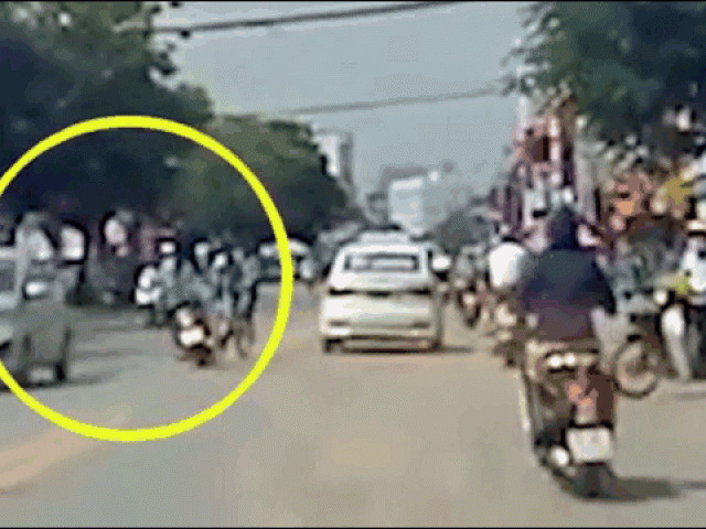 Clip Eva - Phóng xe tốc độ cao, nữ sinh gây tai nạn cho 2 người khác