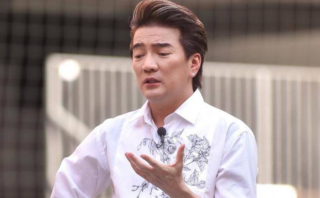 Ca sĩ Đàm Vĩnh Hưng. 