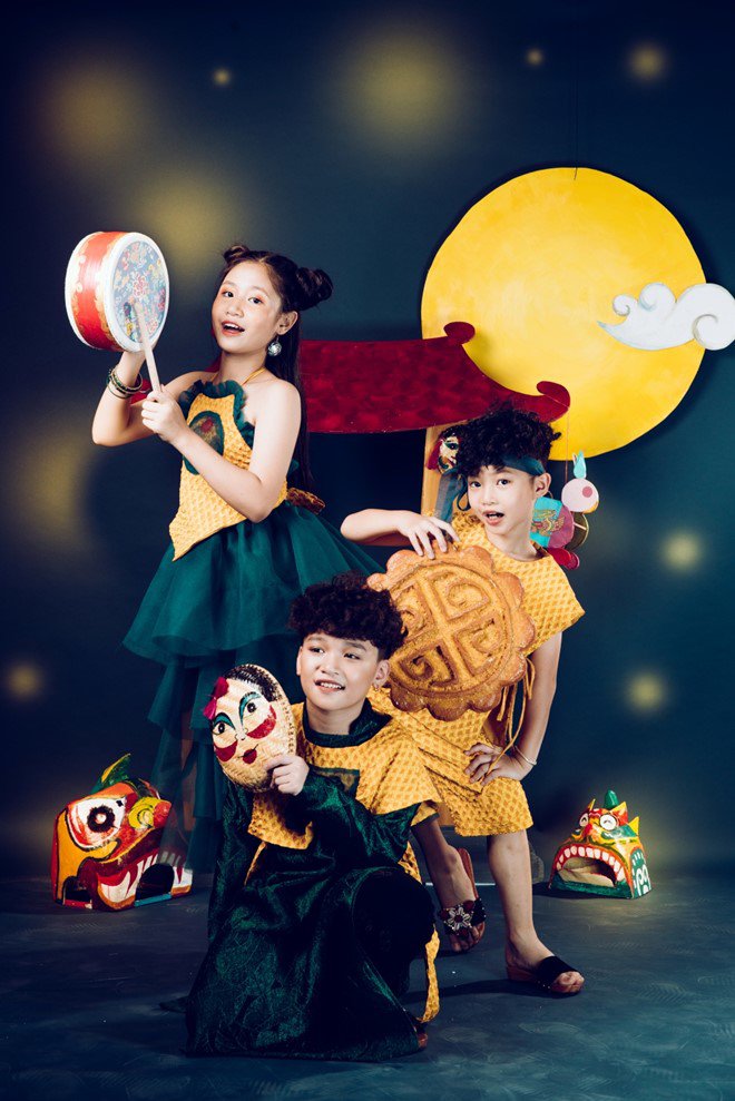 Trung thu 2021 có lẽ là một trải nghiệm khó quên với nhiều người, đặc biệt là những ai đang sống trong vùng dịch. Với siêu mẫu nhí Phong Thiên cũng vậy.