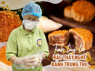 Vợ chồng U60 gìn giữ bánh Trung thu gia truyền, mùa dịch vẫn cháy hàng, bán 40-50 nghìn cái