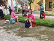 Tin tức - COVID-19 23/9: Đến trường chưa tròn tuần, gần 70 học sinh phải cách ly tập trung