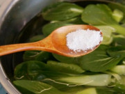 Sức khỏe - Dùng thứ này ngâm rau quả ai cũng tưởng tốt, hết thuốc sâu, hóa ra tác dụng gây tranh cãi