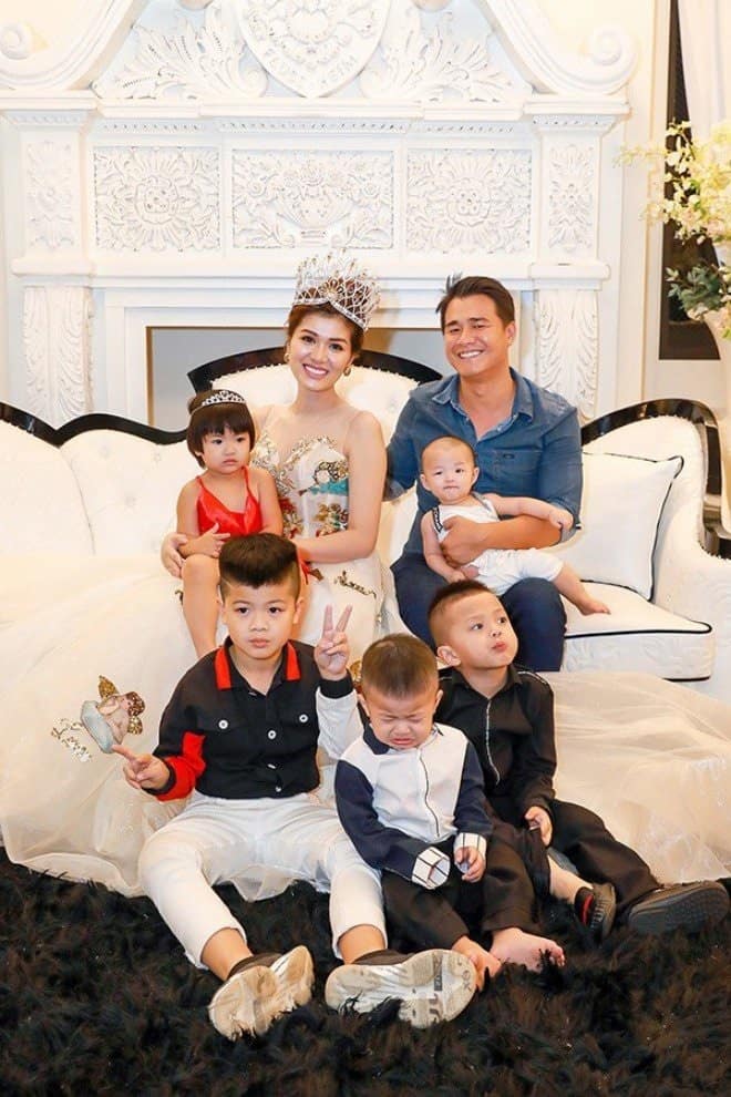 4 Hoa hậu Việt lấy chồng đại gia, đẻ liền tù tì rồi ở nhà chăm con - 3
