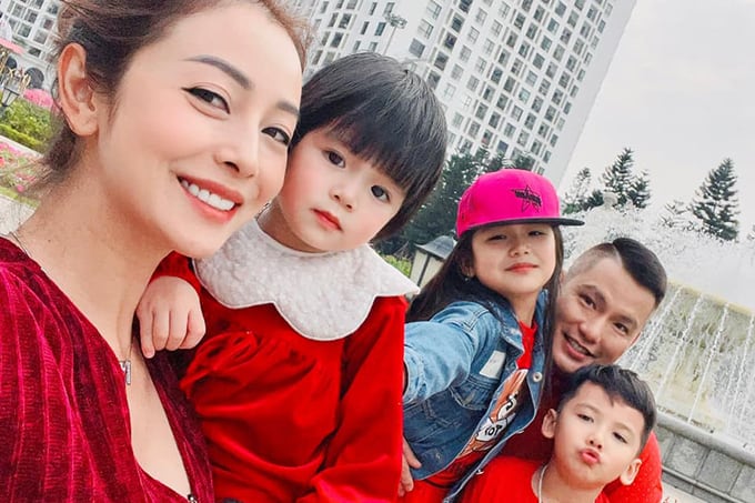 4 Hoa hậu Việt lấy chồng đại gia, đẻ liền tù tì rồi ở nhà chăm con - 11