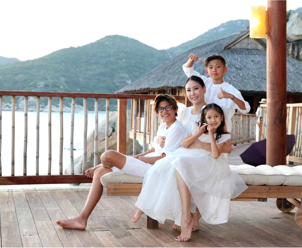 4 Hoa hậu Việt lấy chồng đại gia, đẻ liền tù tì rồi ở nhà chăm con - 9