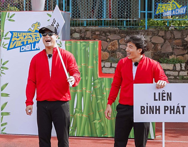 Trường Giang đỏ mặt vì lộ da thịt tại Running Man, Lan Ngọc hét toáng quay đi - 17