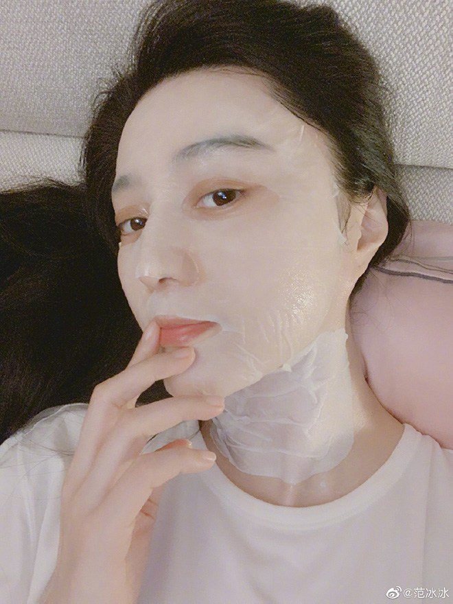 Nhận không ra Phạm Băng Băng hiện tại: Bụng amp;#34;tròn ủmamp;#34;, da lão hoá dù đắp cả tấn mặt nạ - 8