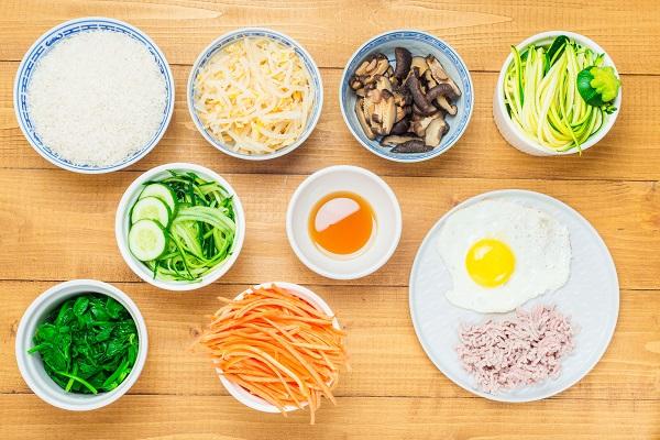  2 cách làm cơm trộn Hàn Quốc - Bibimbap tại nhà ngon như ngoài tiệm