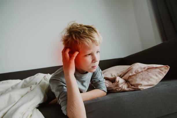 Trẻ bị viêm tai giữa có lây không? (Ảnh minh họa)