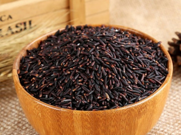 Chướng bụng, viêm dạ dày cấp tính vì liên tục ăn gạo lứt