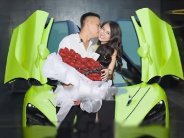 Mẹ đơn thân sắm cho chàng Việt kiều siêu xe, biệt thự