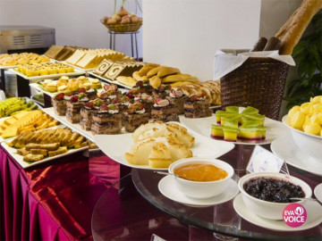 Vì sao khách sạn phục vụ buffet miễn phí cho khách buổi sáng, lý do thực sự sẽ khiến bạn bất ngờ