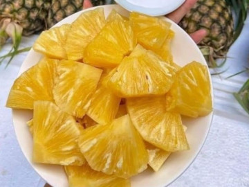 Xuất hiện loại dứa “khổng lồ” không phải gọt mắt, chị em thi nhau đặt mua