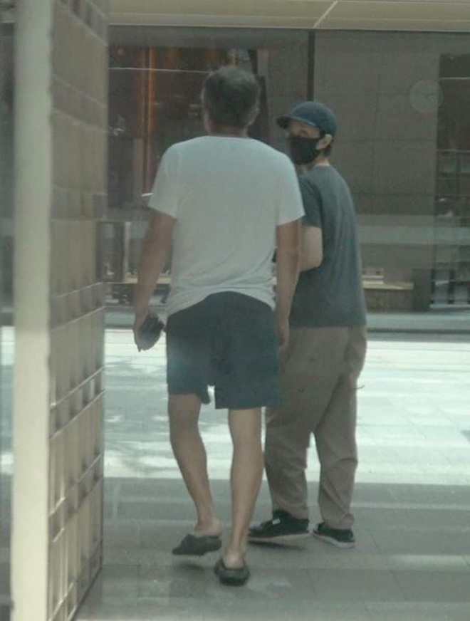 Cặp đôi chẳng khác gì đôi vợ chồng già.