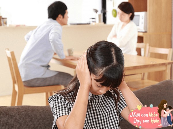 Những cuộc cãi vã là giữa người lớn sẽ ảnh hưởng đến tâm lý của trẻ.