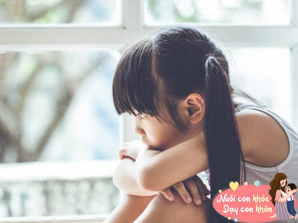 Bố mẹ hay cãi nhau nên trong lòng con cái sẽ luôn có tâm lý lo lắng, sợ hãi.