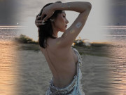 Làm đẹp - "Cô dâu Hà Nội" sở hữu chiếc bụng in hình socola, gout ăn mặc ngày càng nổi loạn