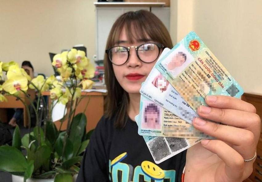 Người dân có thể sử dụng căn cước công dân gắn chíp đi khám, chữa bệnh. Ảnh: B.TUYẾN
