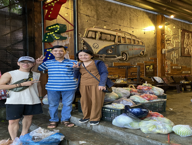 Niềm hạnh phúc khi mang lại niềm vui cho nhiều hoàn cảnh còn khó khăn