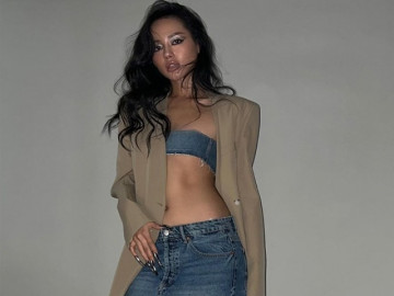 Cắt váy làm áo tí hon che được mỗi vòng 1, bản sao Tâm Tít khoe cơ bụng trập trùng