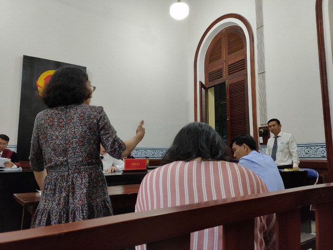 Biết không thể duy trì mối quan hệ tình cảm này nữa, Phượng đã đâm đơn kiện lên Tòa án Nhân dân quận Cái Răng. (Ảnh minh họa)