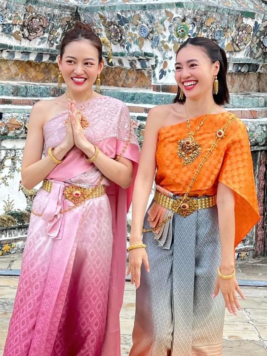 Lan Ngọc hóa cô gái Thái Lan, diện đồ truyền thống kín đáo mà vẫn quyến rũ hơn người - 6