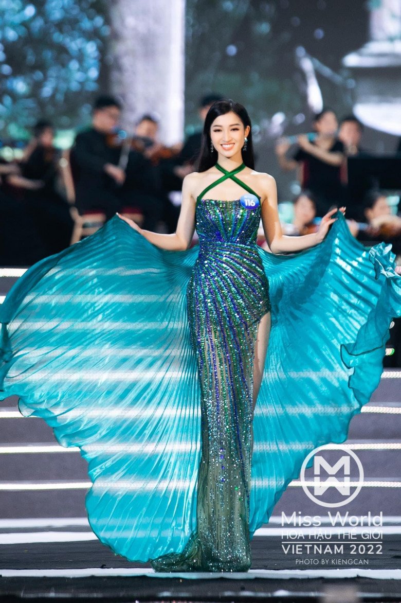 Thí sinh có vòng eo nhỏ nhất Miss World Việt Nam 2022 thích diện đầm 2 dây - 11