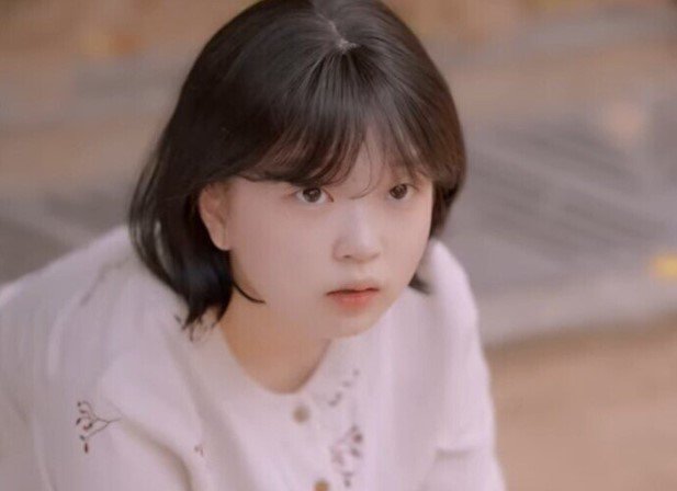 Nhiều người không tin rằng Kim Yoon Hee đã 21 tuổi.