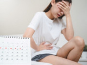 Sức khỏe - Phụ nữ có 3 dấu hiệu này khi "đèn đỏ" đừng chần chừ đi khám, nhẹ thì u xơ, nặng dễ ung thư