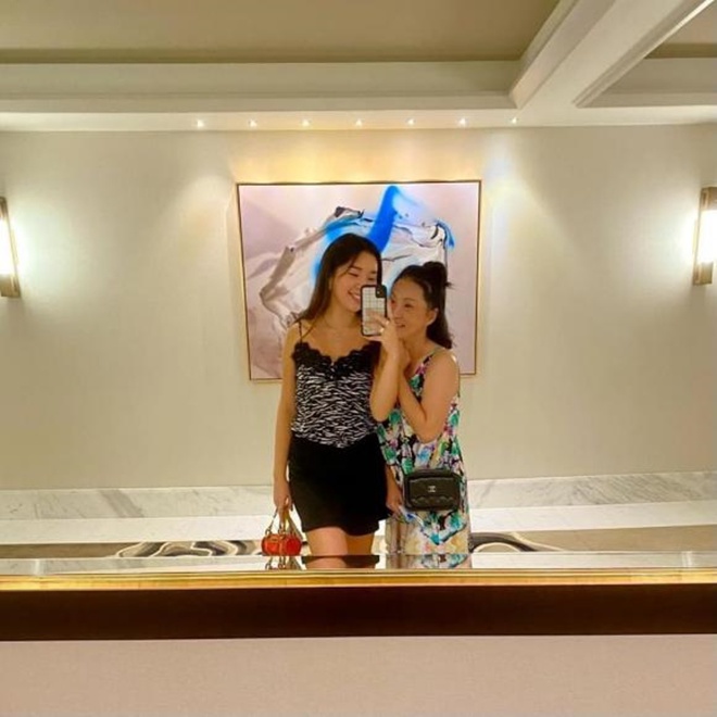 Sao Việt 24h: Vợ cũ Hoài Lâm gây hoang mang khi than: amp;#34;Tại sao lại có bầu vào lúc nàyamp;#34; - 7