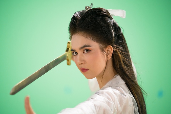 Ngọc Trinh rơi vào cảnh khó khăn kinh tế, còn bị đồng nghiệp amp;#34;cà khịaamp;#34; chuyện phát ngôn thị phi - 8