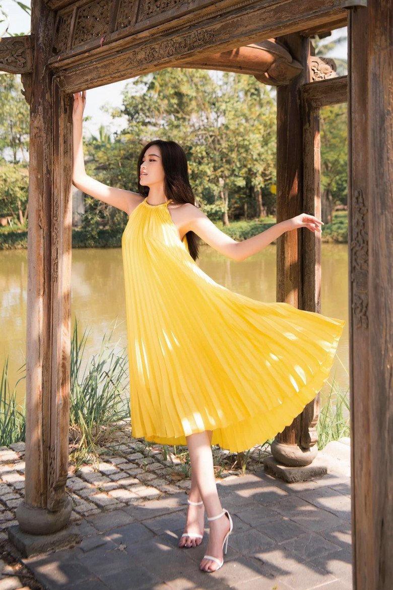 Top mẫu váy màu vàng chanh siêu xinh và chảnh cho nàng