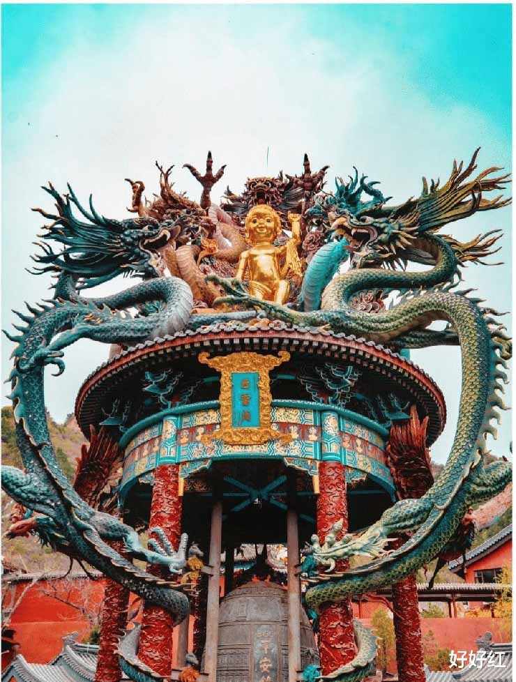 Choáng với ngôi chùa ngàn năm tuổi nổi tiếng với vẻ ngoài kỳ dị, bước vào chỉ thấy sợ - 3